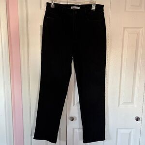 Nine West women’s curvy slim straight jeans, size 10